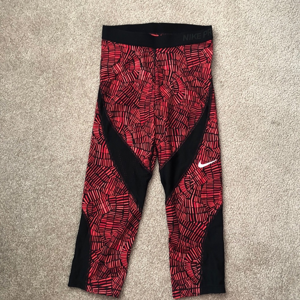 nike pro capri leggings